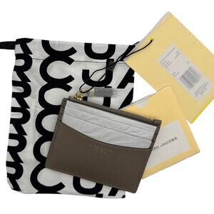 MARC JACOBS the Slim 84 Zip Card Case in Cement Gray Taupe Leather zipper Logo